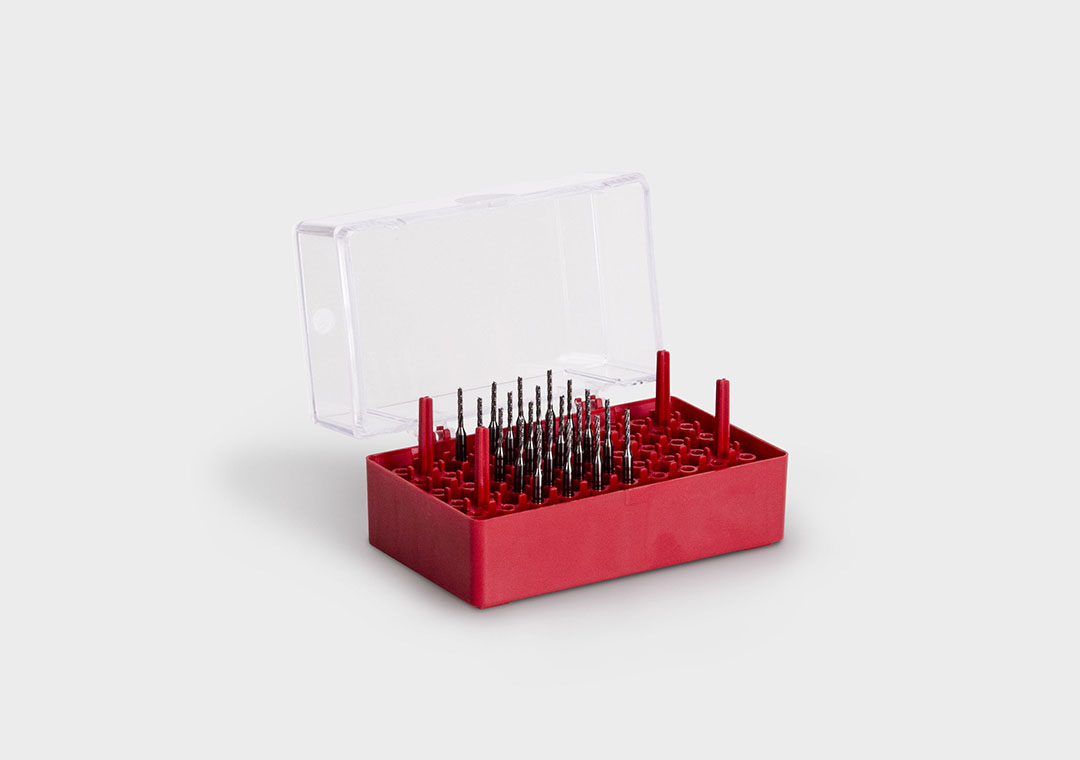MicroBox MB 50 : un emballage de haute qualité pour 50 micro-outils, fraises de précision et forets.